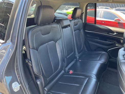 Used 2023 Jeep Grand Cherokee 4WD 4xe image 19