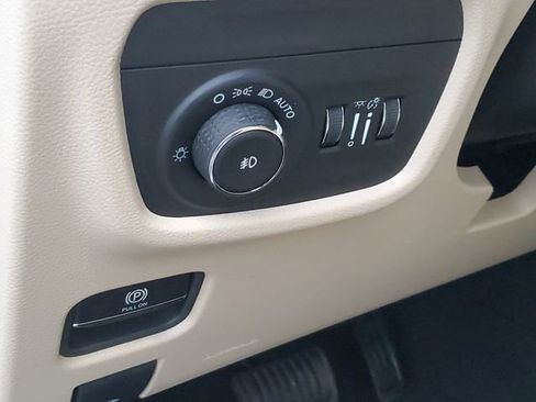 New 2026 Jeep Grand Cherokee Limited image 13