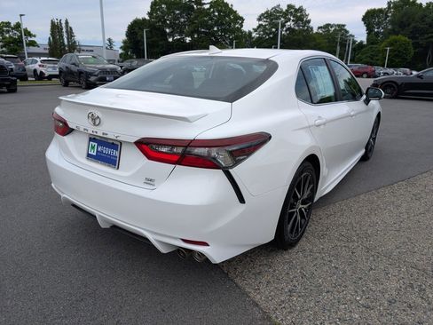 Used 2022 Toyota Camry SE AWD/4WD image 6