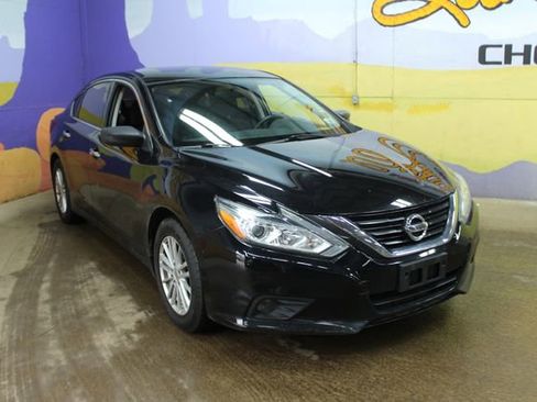 Used 2017 Nissan Altima 2.5 image 4