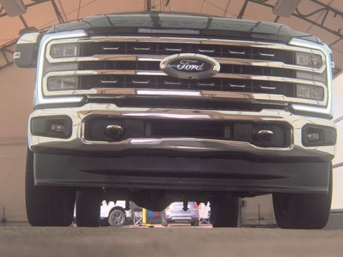 Used 2023 Ford F350 Lariat w/ Chrome Package AWD/4WD image 7