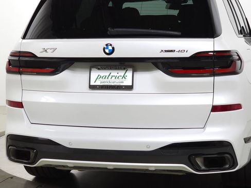 Used 2025 BMW X7 xDrive40i w/ M Sport Package AWD/4WD image 8