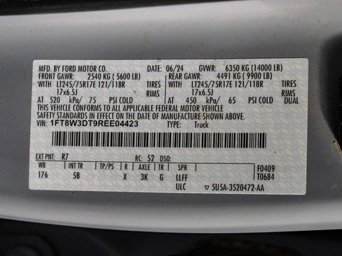 Used 2024 Ford F350 Lariat w/ Lariat Ultimate Package AWD/4WD image 63