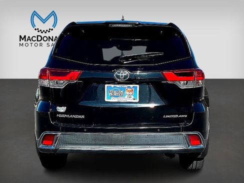 Used 2017 Toyota Highlander Limited image 8