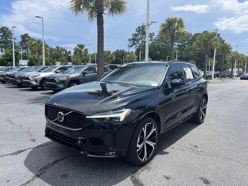 Used 2022 Volvo XC60 B5 R-Design w/ Advanced Package FWD image 5
