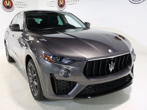 Used 2022 Maserati Levante Modena AWD/4WD image 27