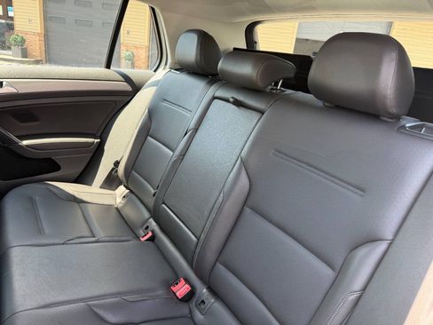 Used 2015 Volkswagen Golf S FWD image 30