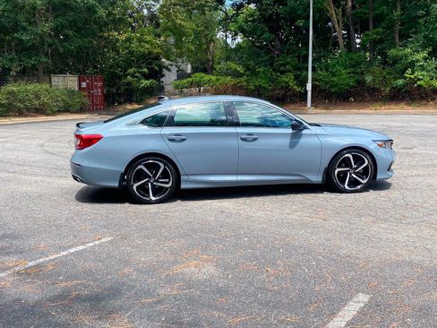 Used 2021 Honda Accord Sport image 4