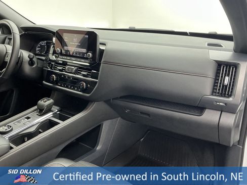 Used 2025 Nissan Pathfinder Rock Creek image 25