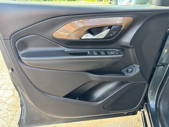 Used 2018 GMC Terrain SLE w/ Driver Convenience Package FWD image 8