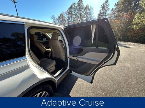 Used 2021 Lincoln Aviator Reserve w/ Equipment Group 201A image 22