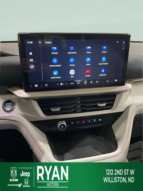 Used 2026 Ford Explorer Active w/ Active Comfort Package AWD/4WD image 22
