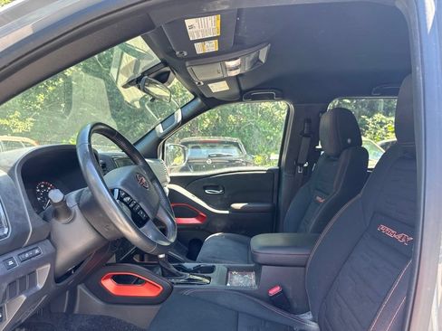 Used 2023 Nissan Frontier PRO-4X w/ Tow Package AWD/4WD image 12