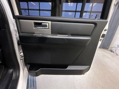 Used 2017 Ford Expedition EL XLT image 24