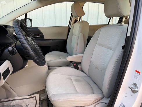 Used 2009 MAZDA MAZDA5 Sport FWD image 14