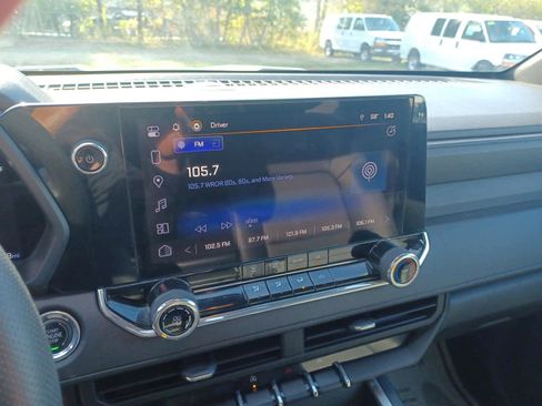 Used 2024 Chevrolet Colorado Trail Boss w/ Advanced Trailering Package image 10