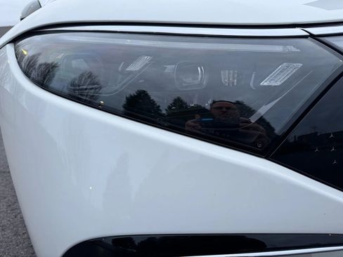 Used 2022 Mercedes-Benz EQS 580 4MATIC Sedan w/ AMG Line Interior image 15