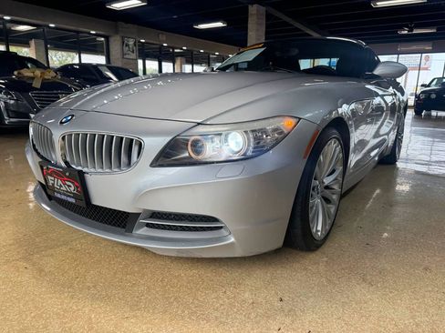 Used 2009 BMW Z4 sDrive35i RWD image 3