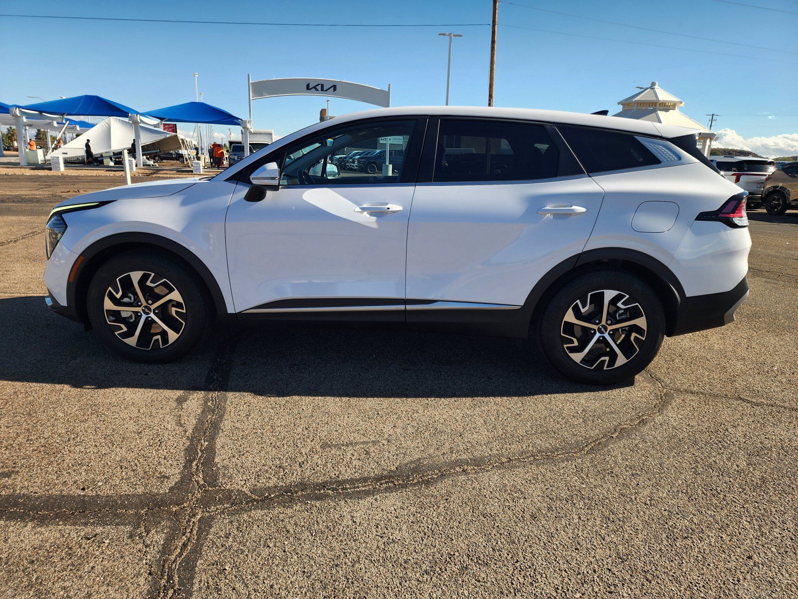 Used 2024 Kia Sportage EX FWD image 7