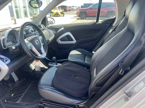 Used 2009 smart fortwo passion RWD image 3