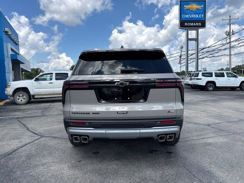 New 2026 Chevrolet Traverse Z71 w/ Driver Confidence Package AWD/4WD image 5