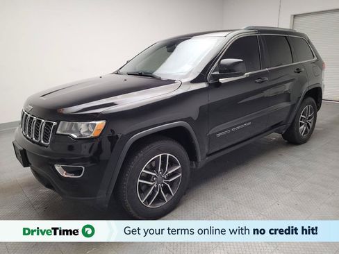 Used 2019 Jeep Grand Cherokee Laredo w/ 18" Wheel & 8.4" Radio Group AWD/4WD image 1