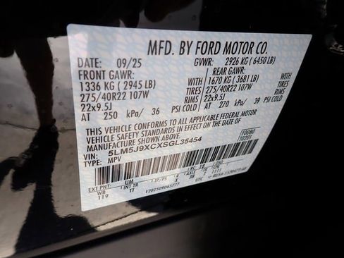 New 2025 Lincoln Aviator Black Label w/ Jet Appearance Package image 23