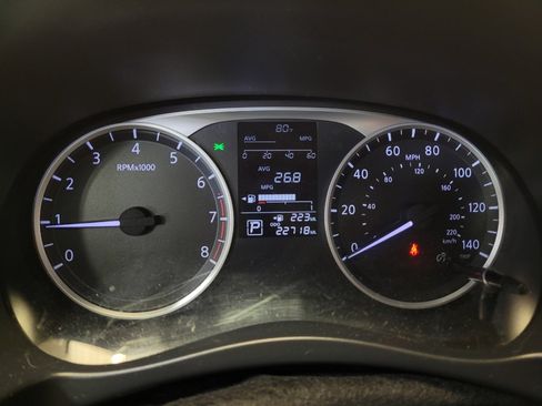 Used 2022 Nissan Kicks S FWD image 23