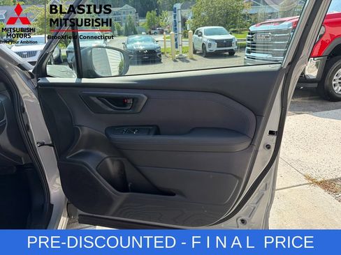 Used 2025 Subaru Forester Premium w/ Convenience Package #1 AWD/4WD image 46