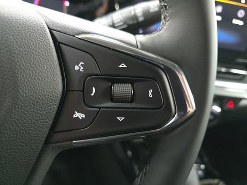 New 2026 Chevrolet Trax ACTIV w/ Sunroof Package image 18