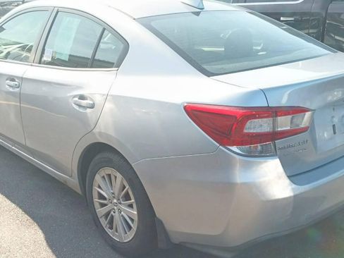 Used 2018 Subaru Impreza 2.0i Premium AWD/4WD image 2