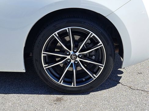 Used 2020 Toyota 86 RWD image 32