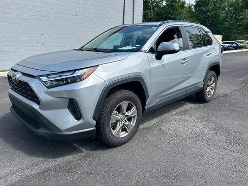 Used 2024 Toyota RAV4 XLE FWD image 13