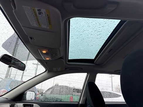 Used 2010 Subaru Impreza 2.5i Premium image 27