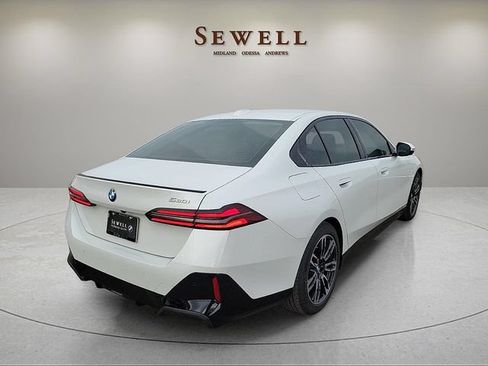 New 2026 BMW 530i RWD image 5