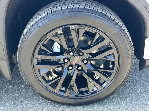 New 2026 GMC Sierra 1500 Elevation w/ LPO, Elevation Black Package RWD image 35
