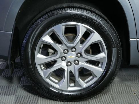 Used 2020 Chevrolet Traverse Premier AWD/4WD image 11