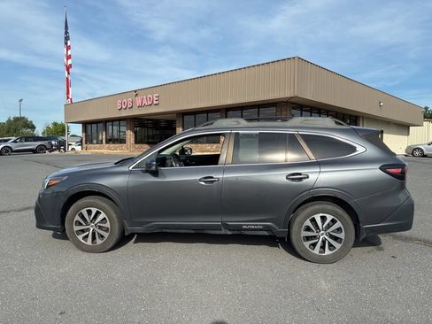 Used 2021 Subaru Outback Premium AWD/4WD image 1