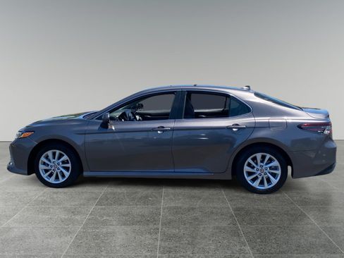 Used 2024 Toyota Camry LE FWD image 2