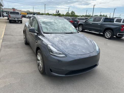 Used 2023 Tesla Model Y Long Range image 21