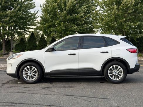 Used 2022 Ford Escape S FWD image 3