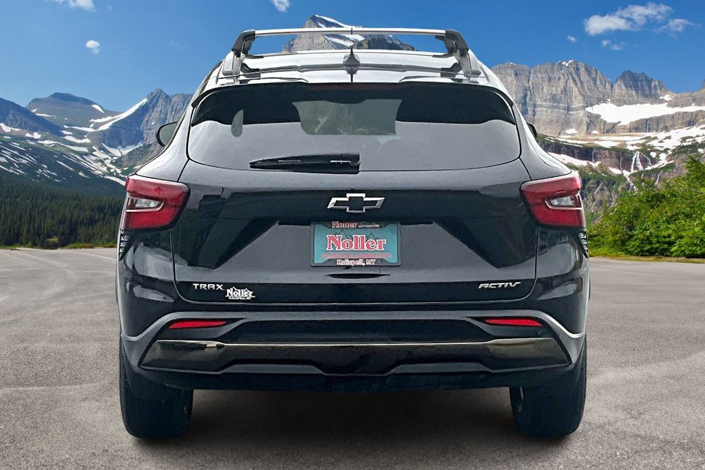 Used 2024 Chevrolet Trax ACTIV w/ Sunroof Package FWD image 4