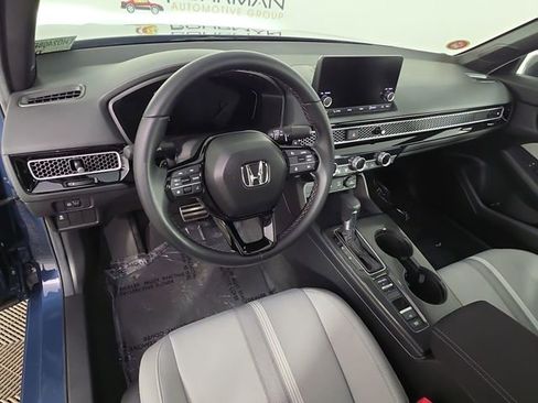 Used 2025 Honda Civic Sport image 19