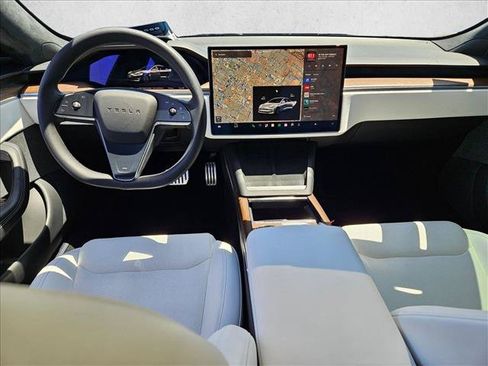 Used 2022 Tesla Model S AWD/4WD image 16