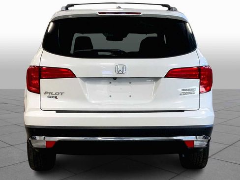 Used 2018 Honda Pilot Touring image 6