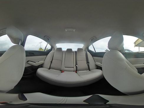 Used 2025 Nissan Altima 2.5 SV image 43