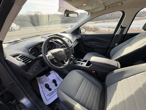 Used 2017 Ford Escape S image 30