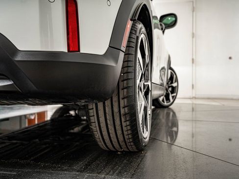 Certified 2025 MINI Cooper S FWD image 41