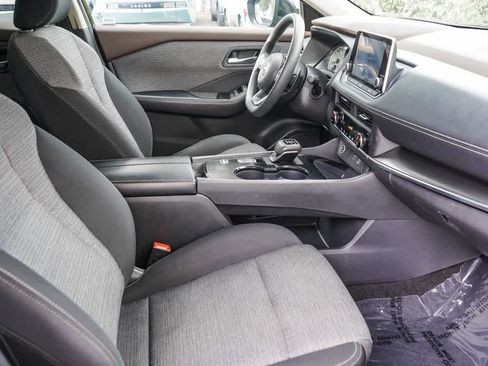 Used 2023 Nissan Rogue SV FWD image 16