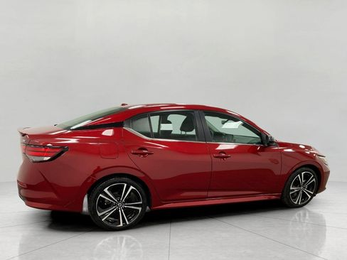 Used 2022 Nissan Sentra SR w/ Electronics Package image 2